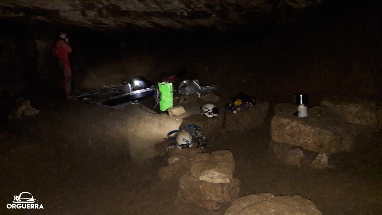 Photographie — Une nuit sous terre, Doubs