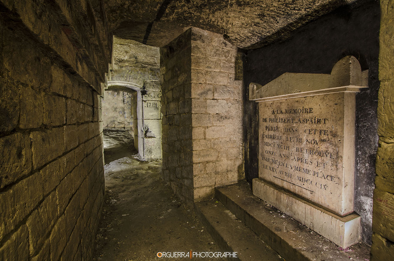 Photographie — catacombes de Paris