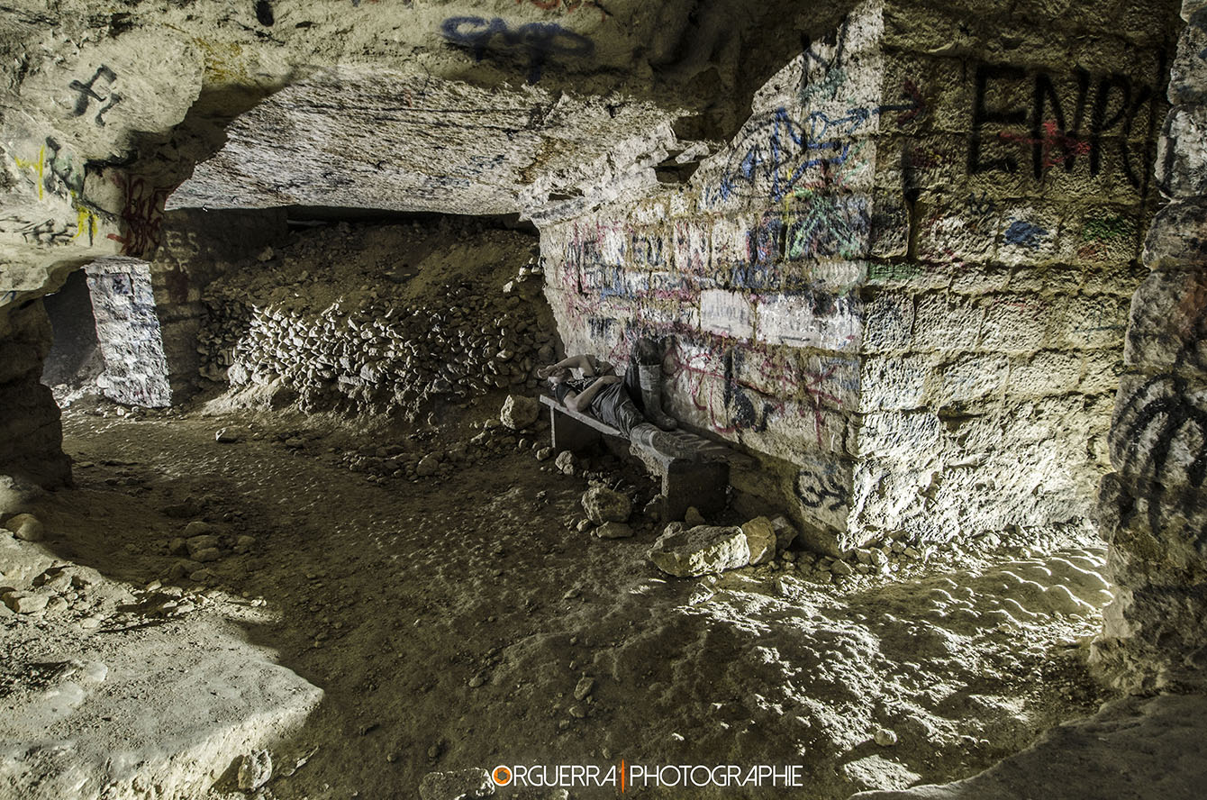 Photographie — catacombes de Paris