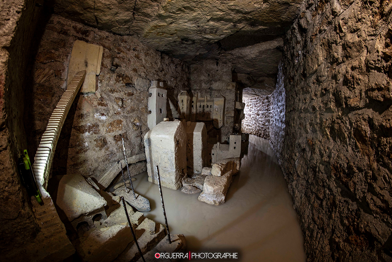 Photographie — catacombes de Paris