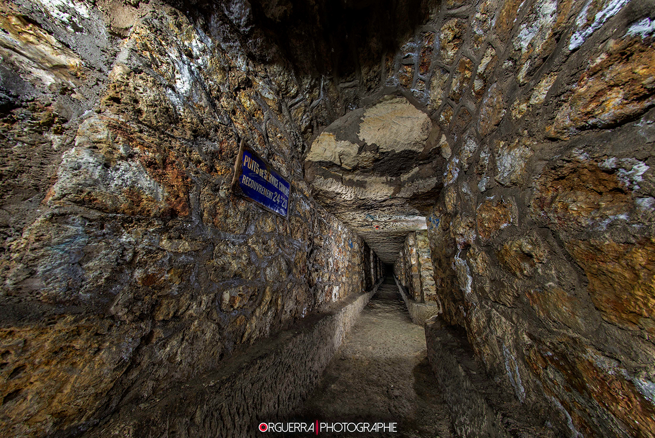 Photographie — catacombes de Paris